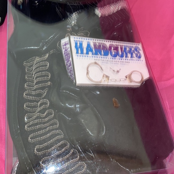 Police Costume - Picture 6 of 7